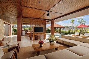Two - Bedroom Pool Villa | Wohnbereich
