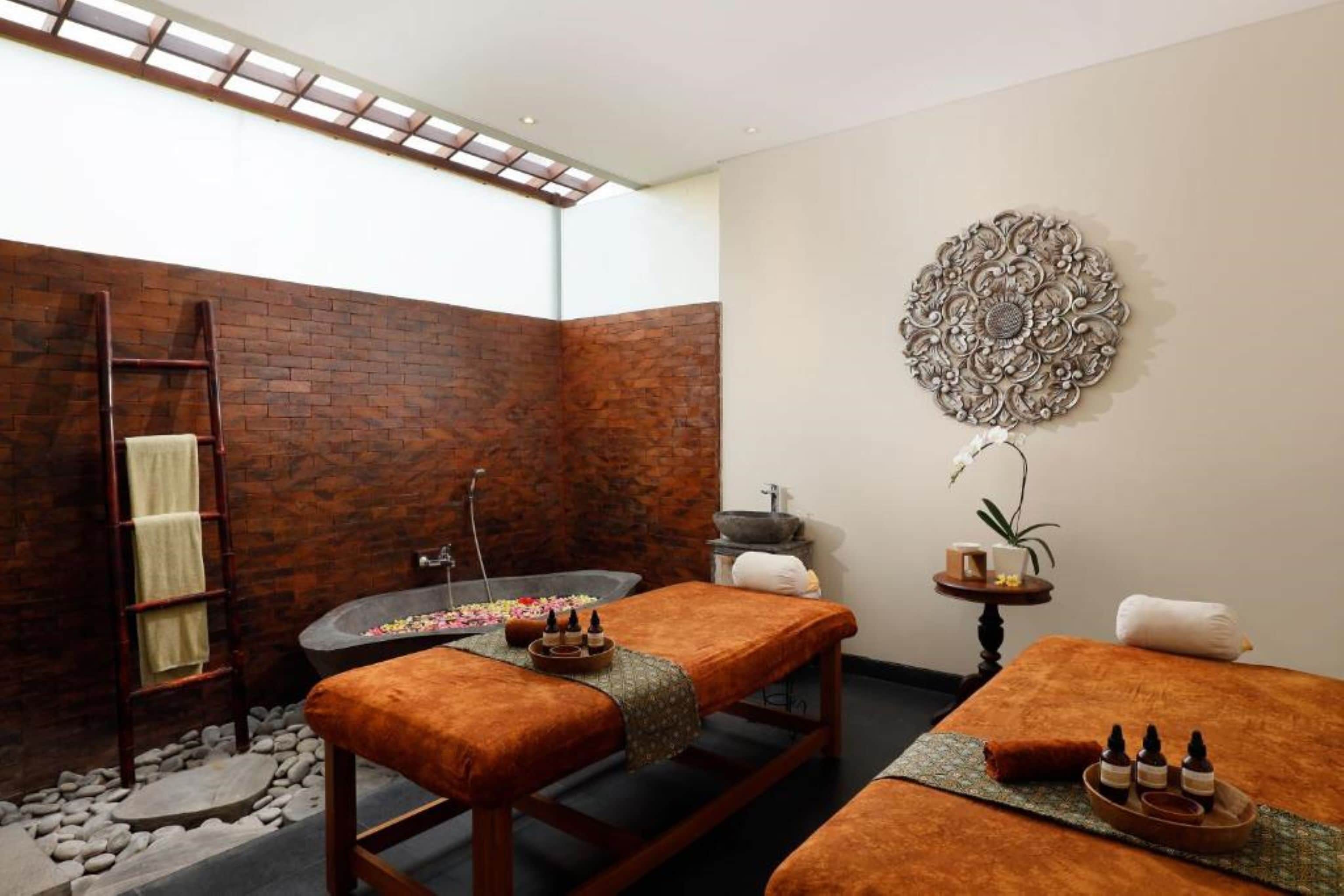 couples treatment room(s), body treatments, reflexology