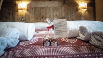 Chambre Double, vue montagne