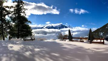 Vue depuis lâhĂ©bergement
