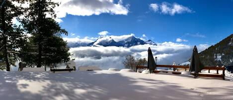 Vue depuis lâhĂ©bergement