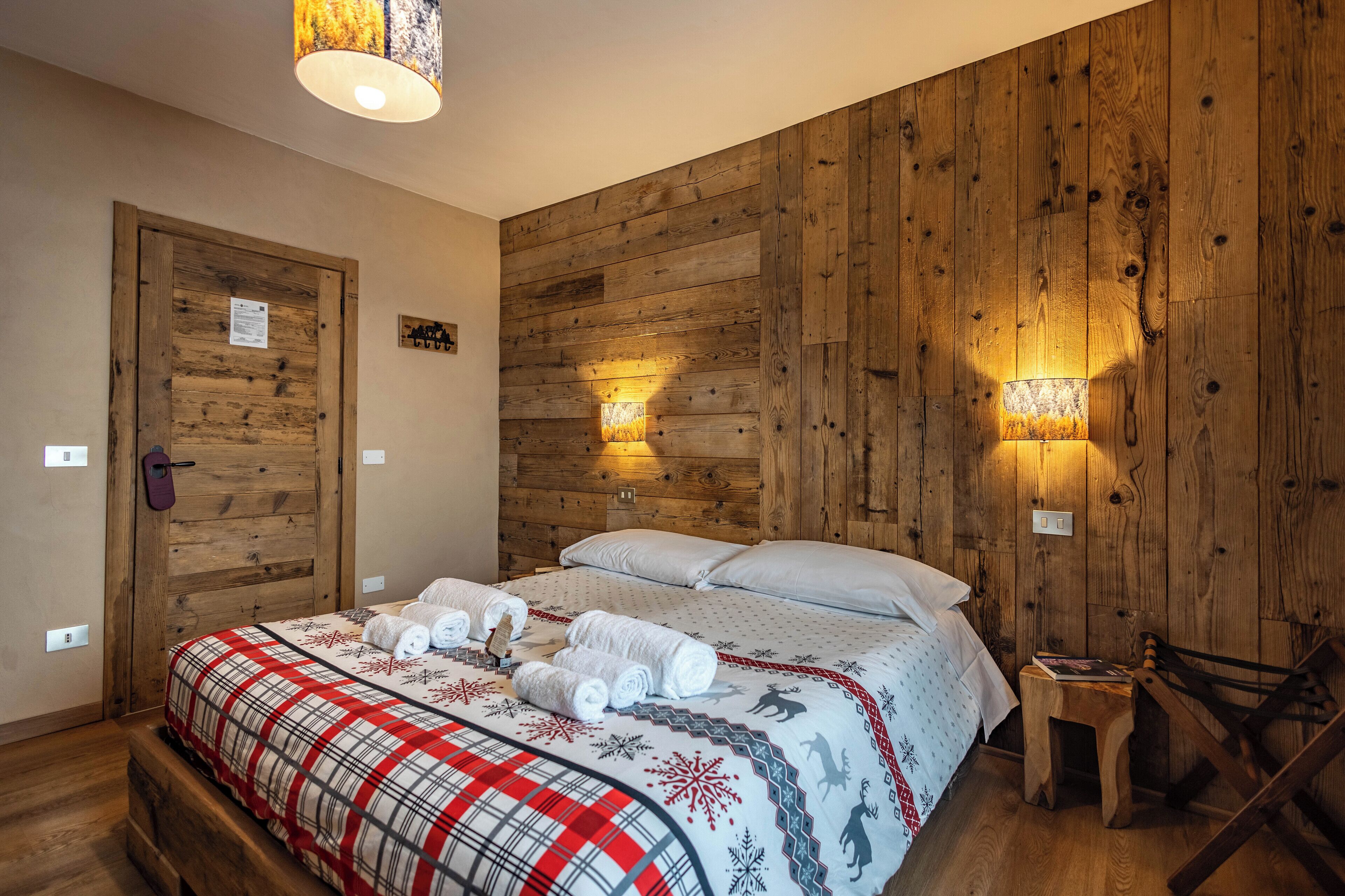 Doppelzimmer, Bergblick | Kostenlose Babybetten, kostenloses WLAN, Bettwäsche