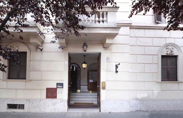 Exterior - OneTime Roma (Rome)