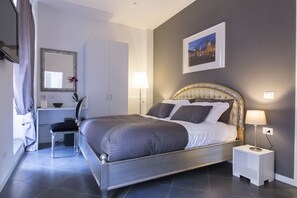 Superior Double Room | Premium bedding, minibar, in-room safe, desk - OneTime Roma (Rome)