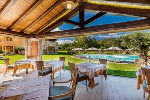 Desayuno continental incluido todos los días 