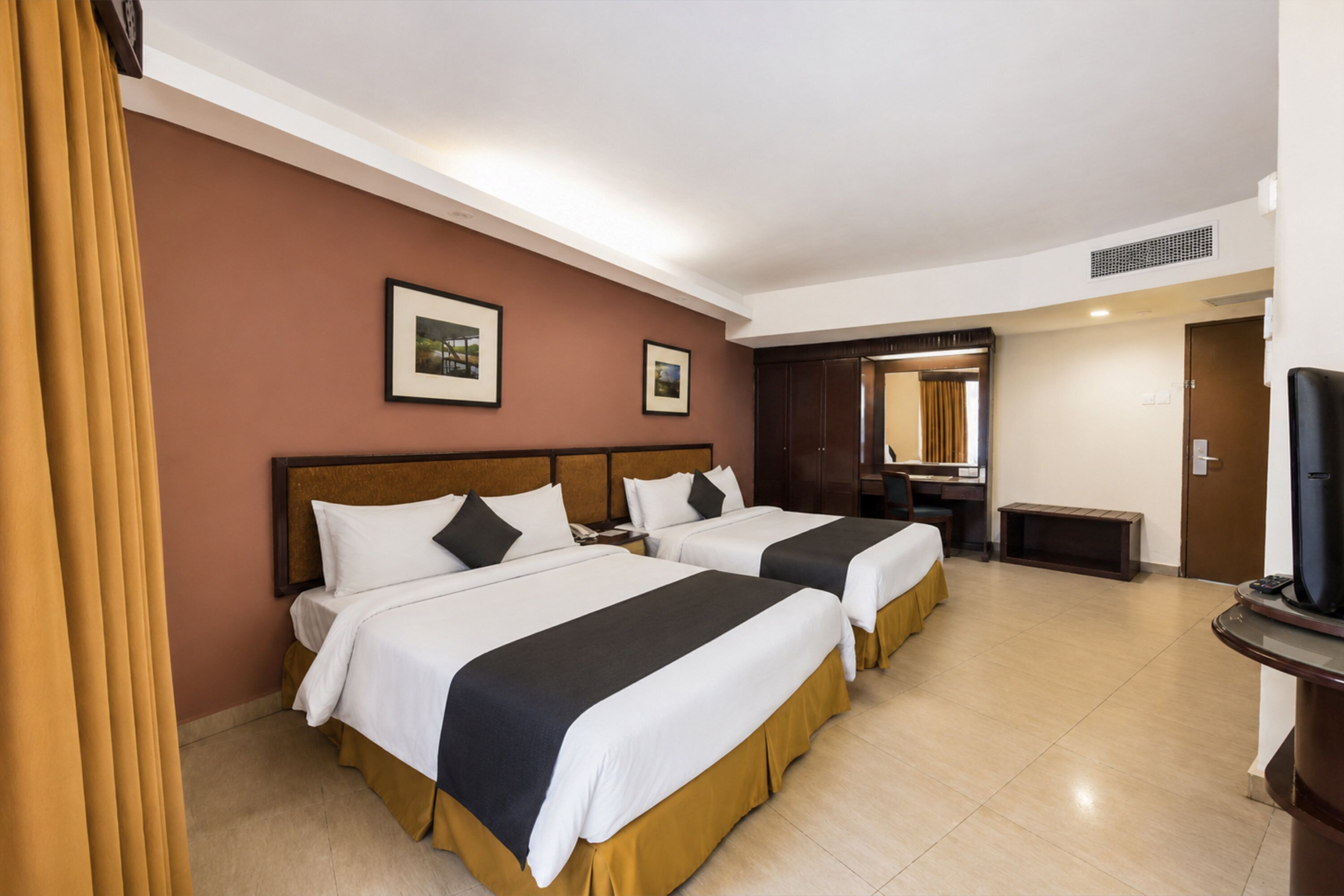 Executive Suite