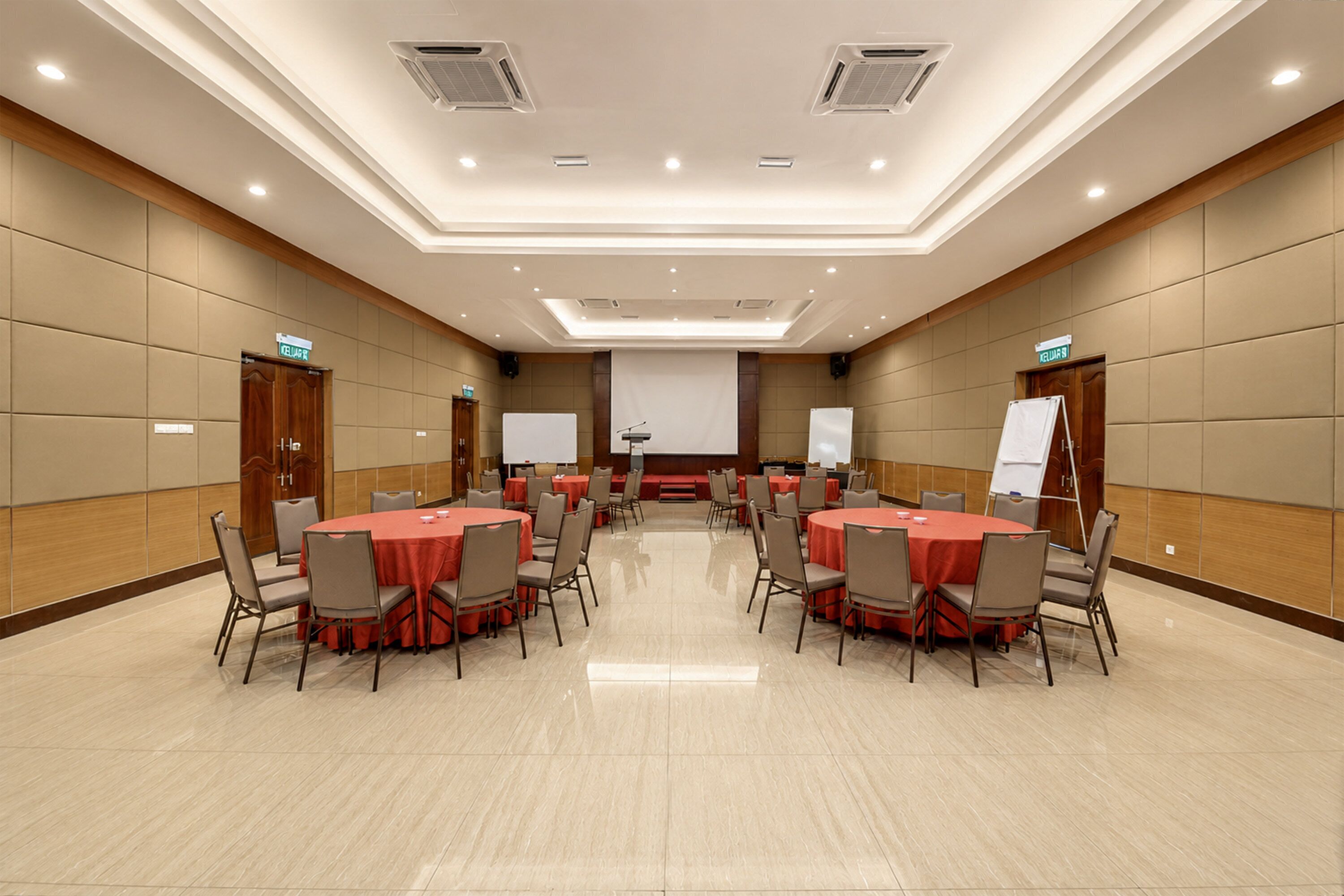 Meeting facility