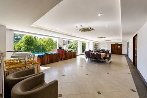 Daily buffet breakfast for a fee - Sunday Kuantan Near Cherating Beach Formerly Residence Inn (Cherating)