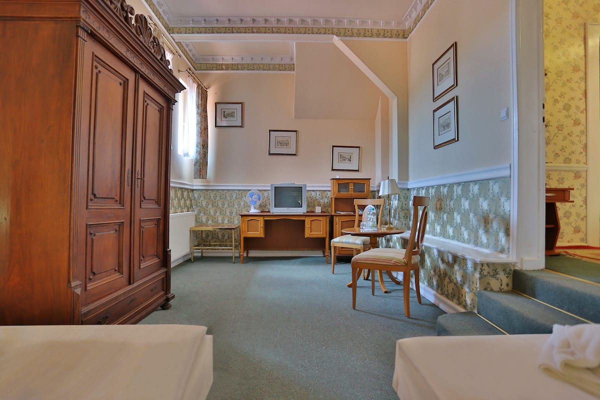 standard double or twin room | in-room safe, desk, iron/ironing board, free cots/infant beds