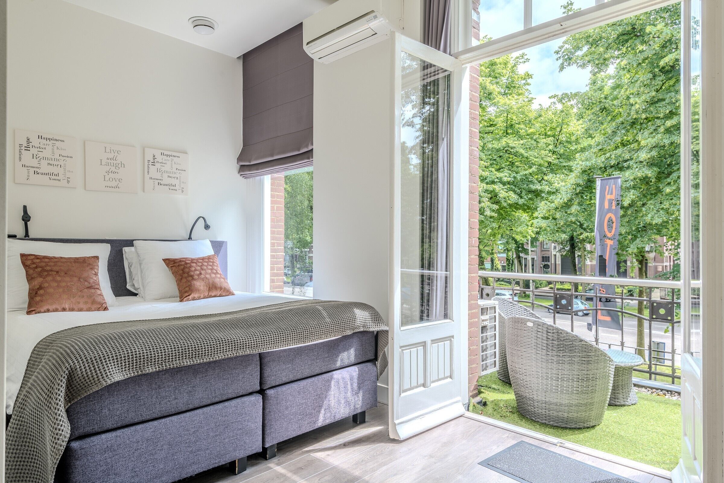 舒適公寓 | 低過敏寢具、迷你吧、客房內保險箱、書桌