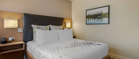 Suite, 1 Queen Bed, Non Smoking, Kitchenette (Shower Only) | Premium bedding, in-room safe, desk, laptop workspace