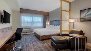 Standard Room, 1 King Bed, Accessible, Refrigerator & Microwave | Premium bedding, in-room safe, desk, laptop workspace