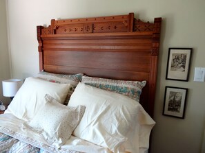 Standard Double Room, 1 Double Bed | 1 bedroom, premium bedding, iron/ironing board, rollaway beds - The Captain's House B&B (Midland)