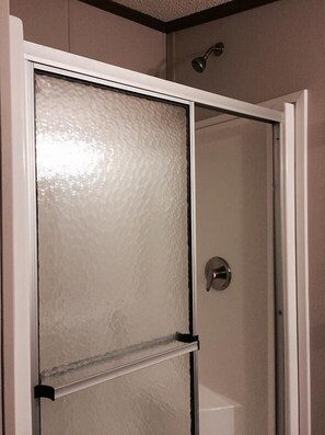 Bathroom shower - Oasis Lodge (Big Lake)