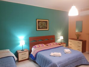 Triple Room, Private Bathroom (external) | Down comforters, desk, free WiFi, bed sheets - The Artists (Acireale)