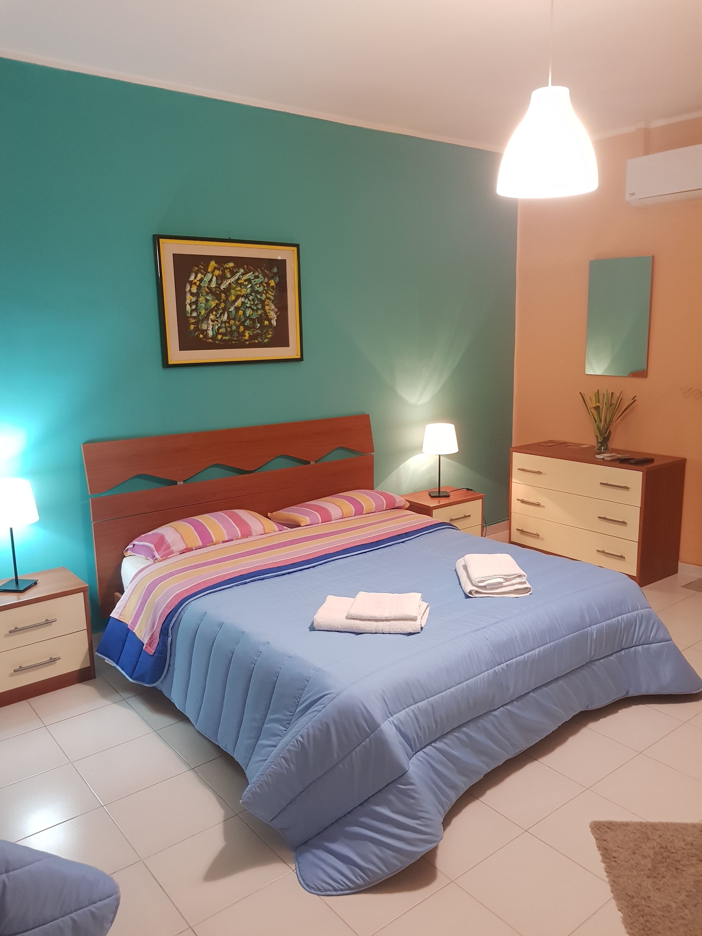 Chambre Triple, salle de bains privée (external)