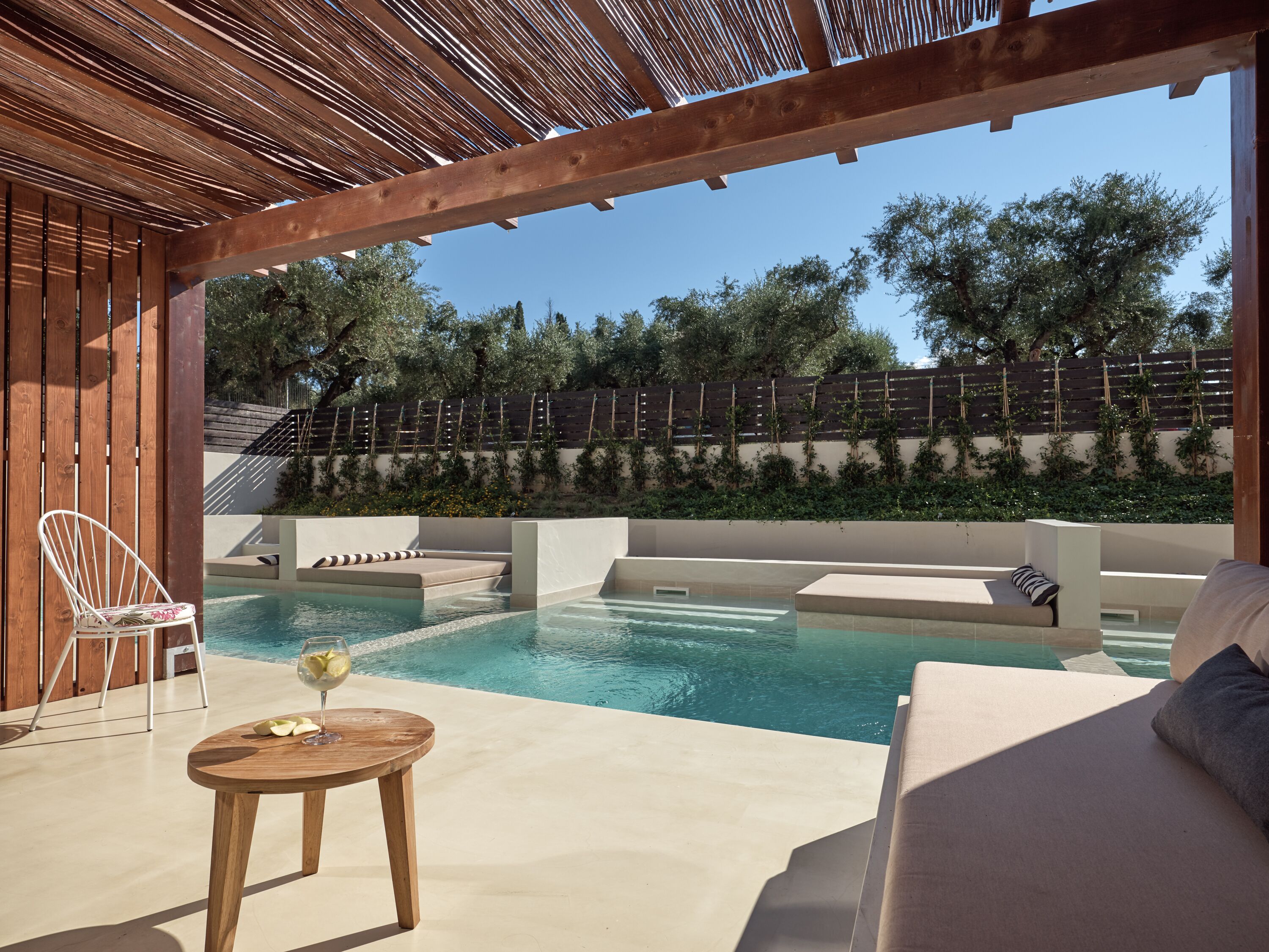 Swim Up Junior Suite, Sharing pool | Terraza o patio