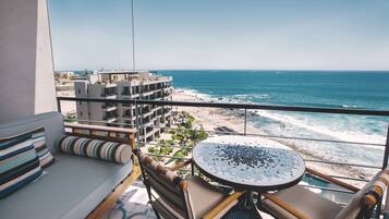 Egyptian cotton sheets, premium bedding, down duvets, Tempur-Pedic beds