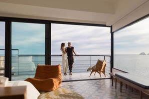 全景套房, 海景 (Plunge Pool) | 埃及棉床單、高級寢具、羽絨被、Tempur-Pedic 床墊