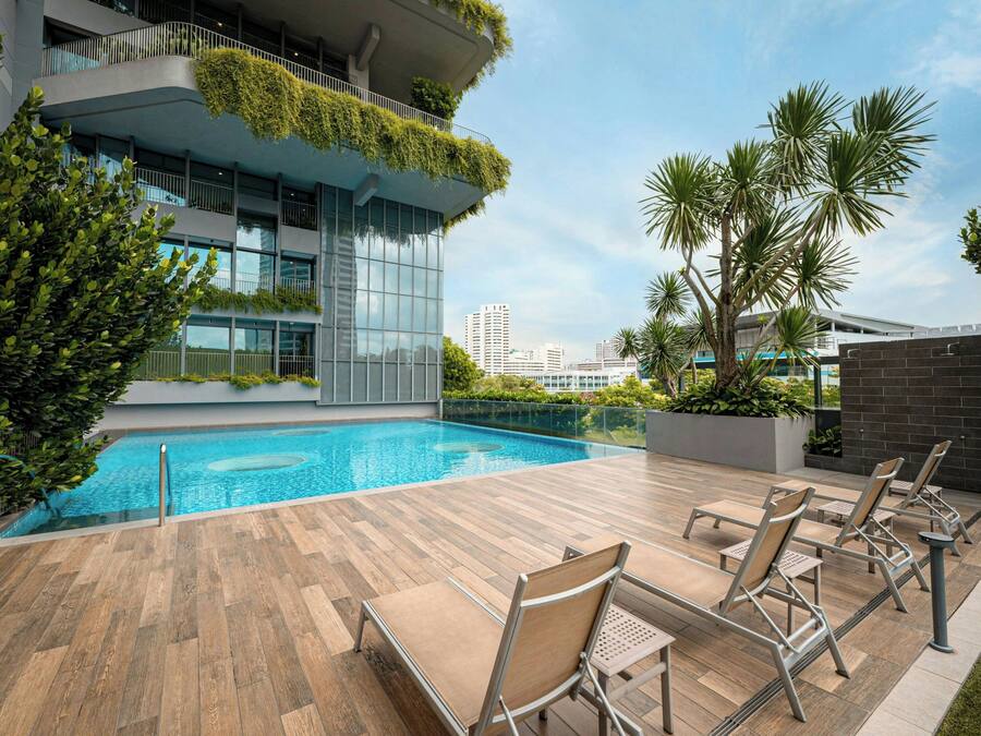 Kolam renang terbuka