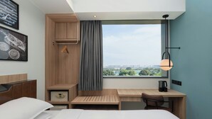 Deluxe Room, 1 Queen Bed