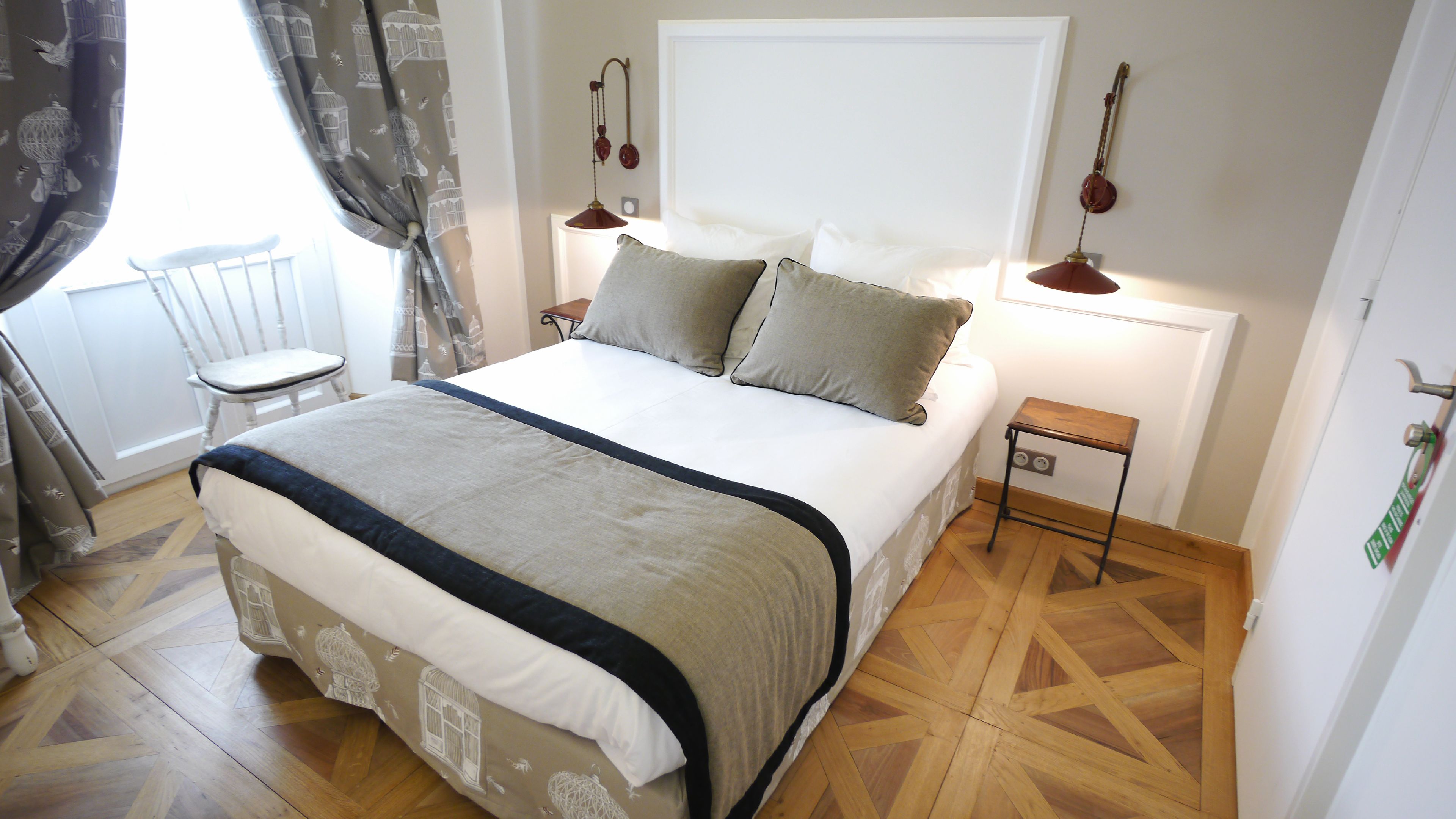 prestige room | premium bedding, minibar, in-room safe, desk