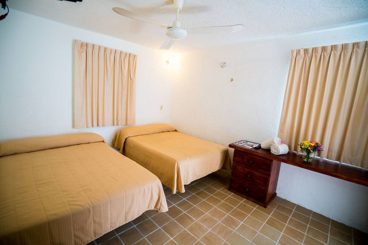 Standard Room | In-room safe, WiFi (free)