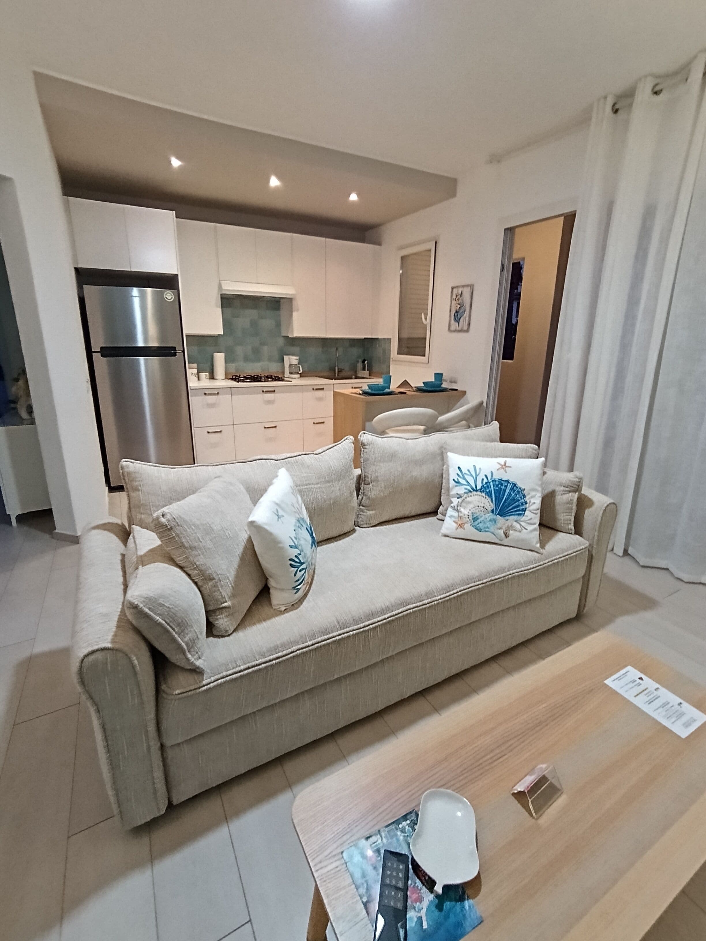 Deluxe Apartment, 1 King Bed with Sofa bed | Living area | TV