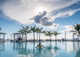 7 piscinas al aire libre