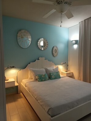 Down duvets, minibar, in-room safe, individually decorated - TRACADERO Beach Club and Holidays Rentals (San Rafael del Yuma)