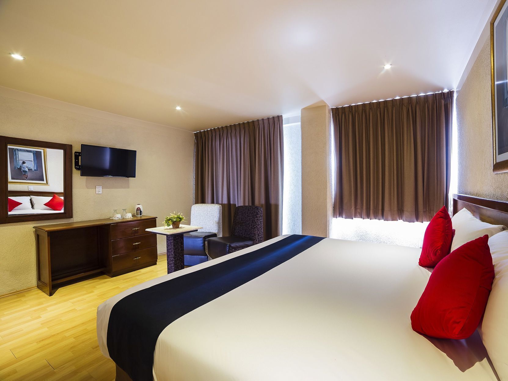 Ropa de cama de alta calidad, edredón y escritorio 