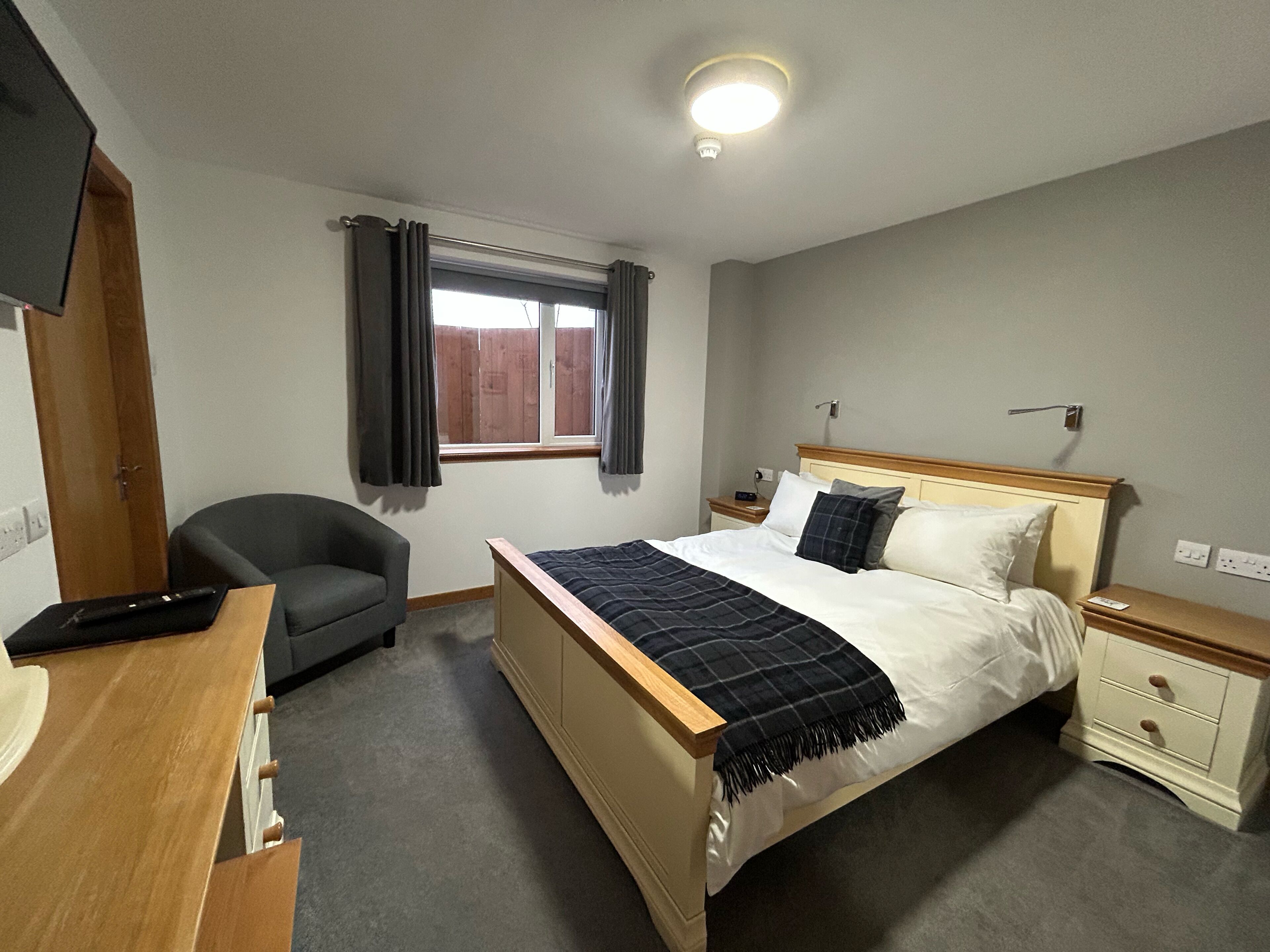 Standard Double Room | Free cots/infant beds, free WiFi, bed sheets