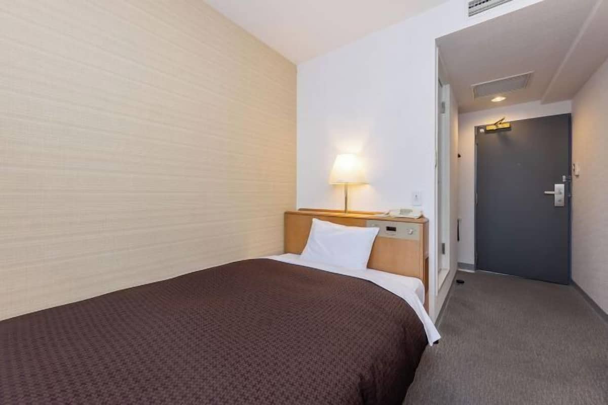 Desk, blackout curtains, iron/ironing board, free WiFi