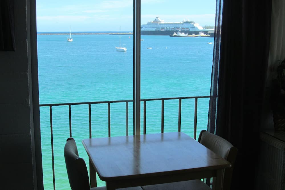 Hilo Reeds Bay Hotel