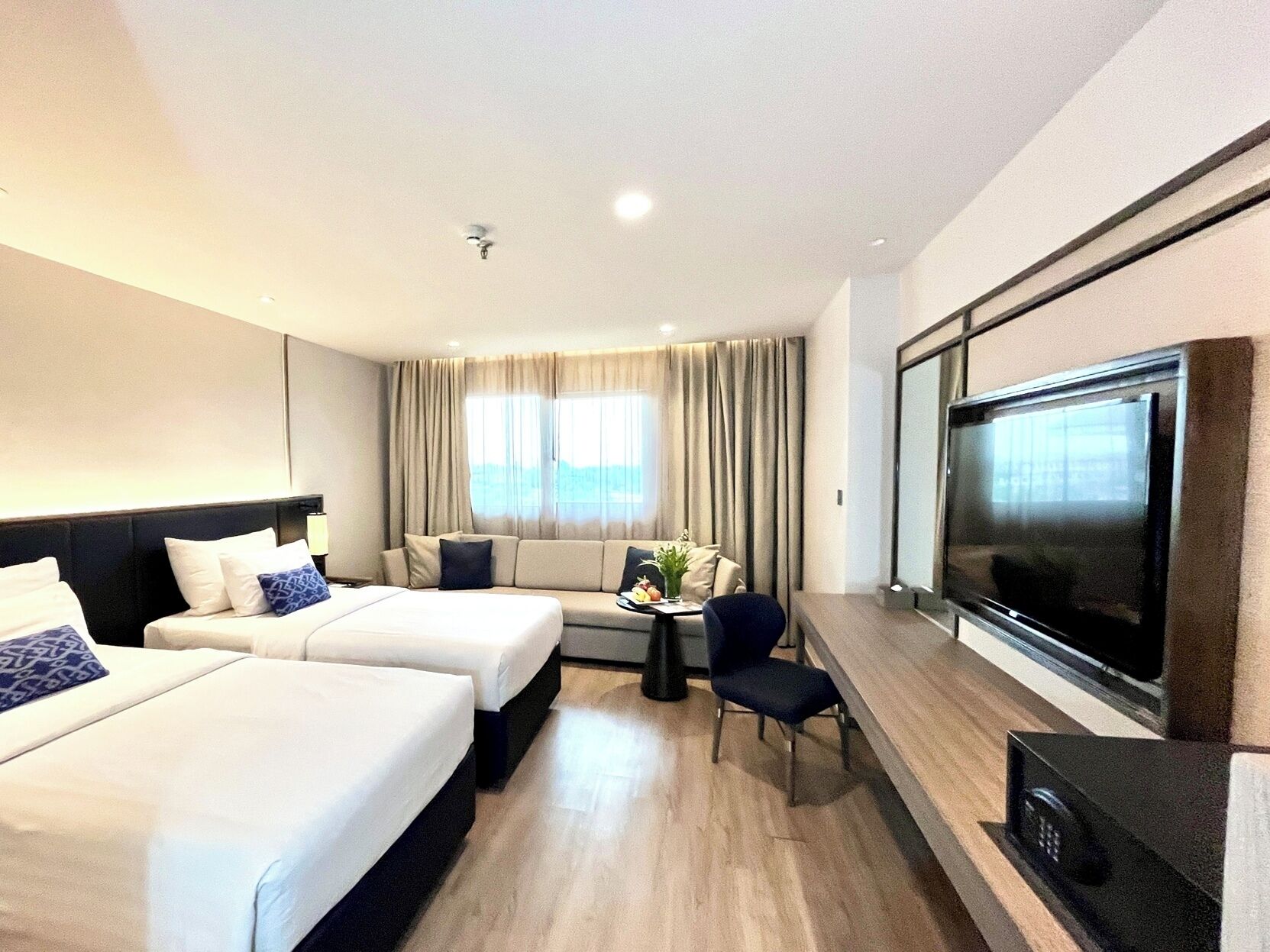 Minibar, in-room safe, desk, soundproofing