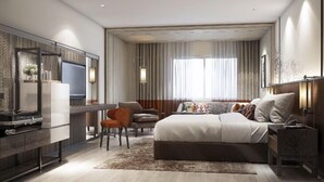 Deluxe | ميني بار وخزنة داخل الغرفة ومكتب وتجهيزات عازلة للصوت