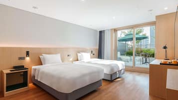 Ropa de cama de alta calidad y escritorio