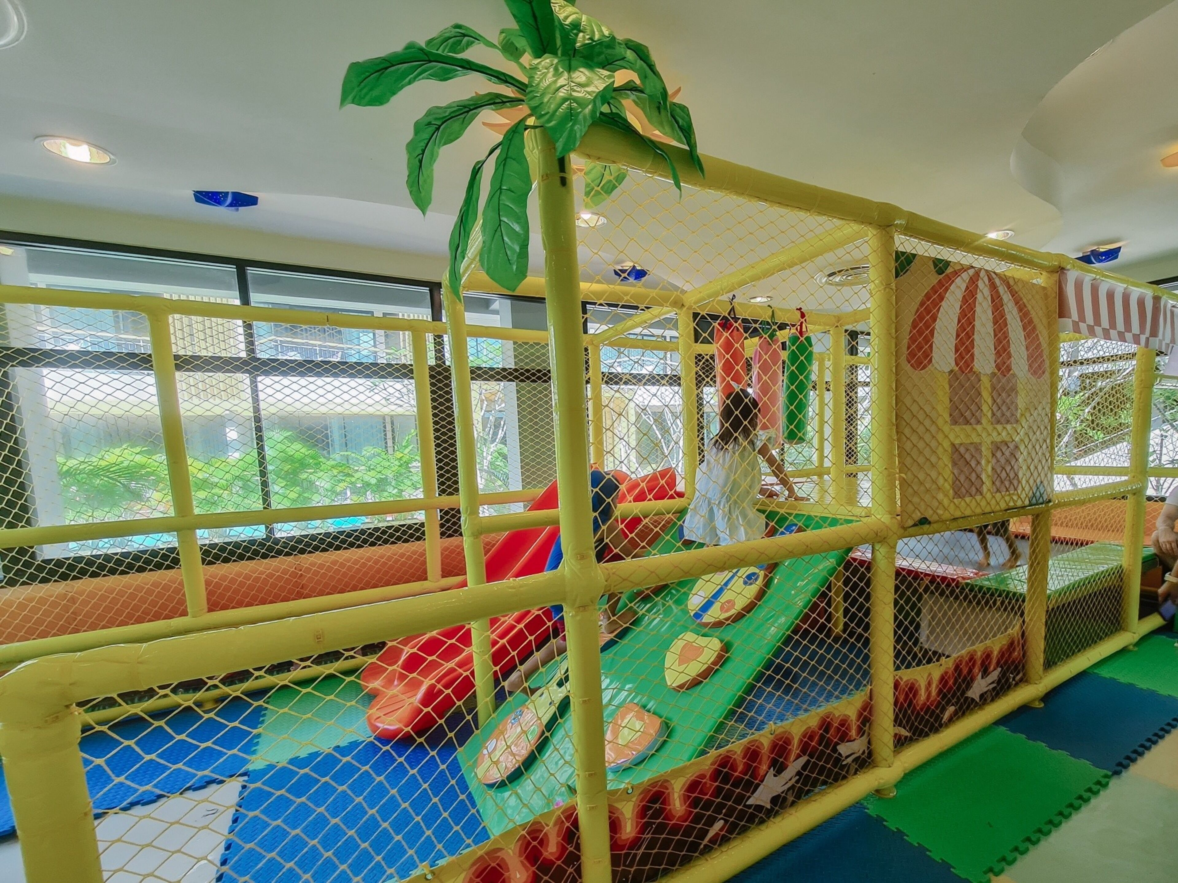 children’s play area – indoor