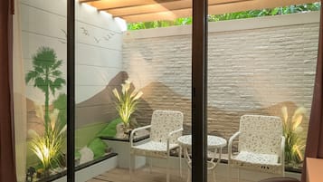 Deluxe Cozy Room | Desk, free WiFi, bed sheets