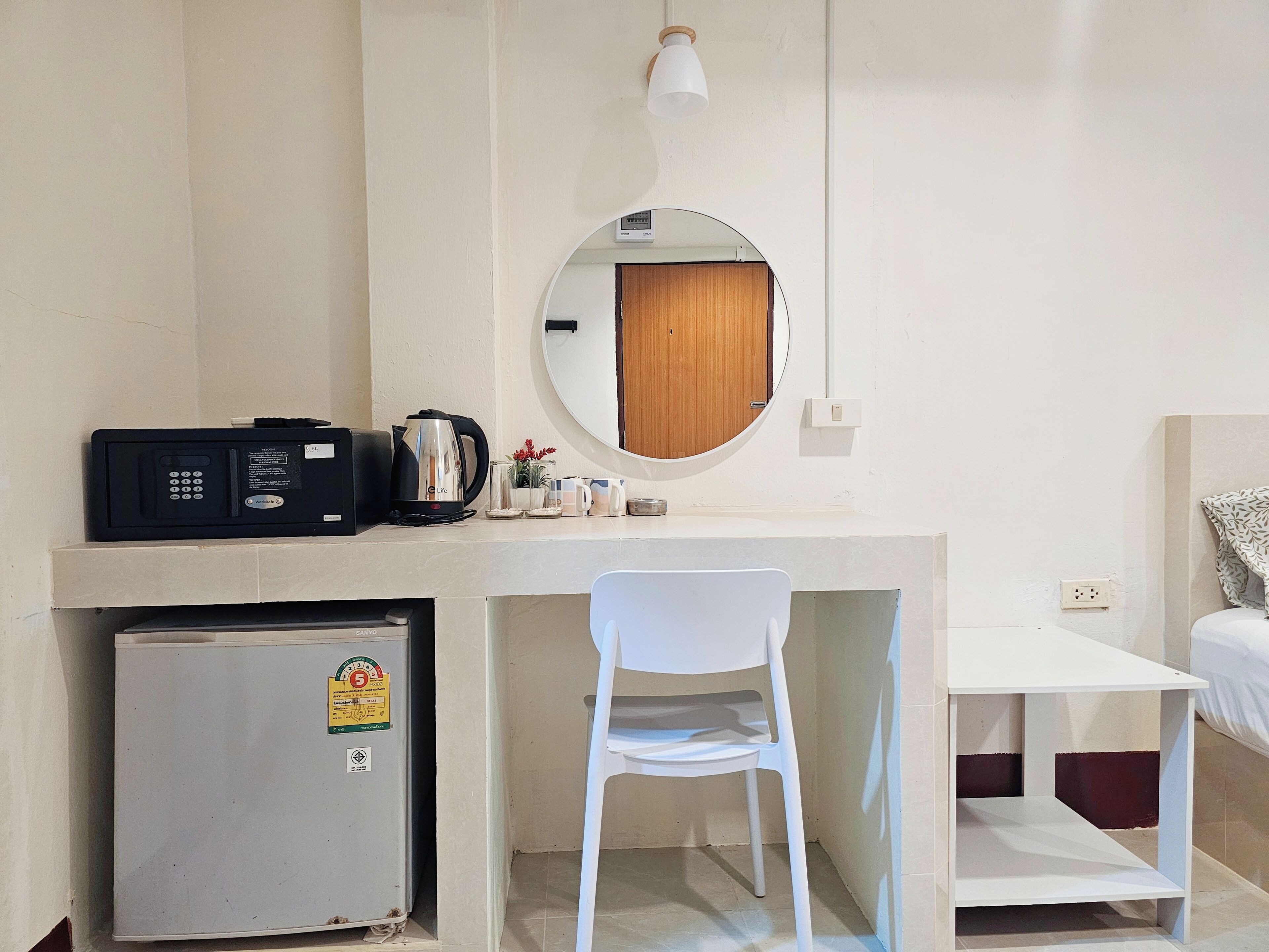 Standard Double Room, No Windows | In-room safe, desk, laptop workspace, blackout drapes
