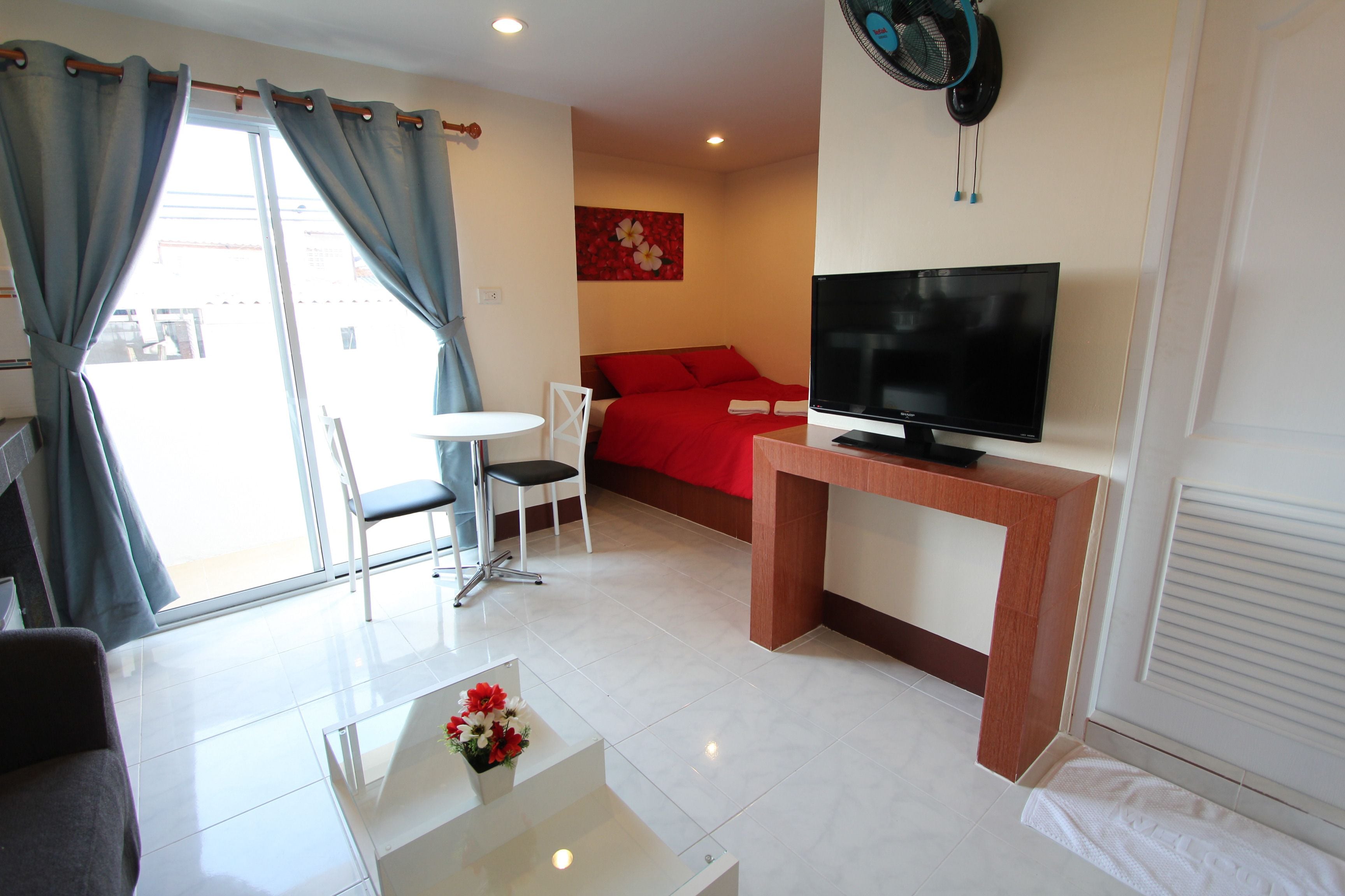 Photo - Walking Street Guest House