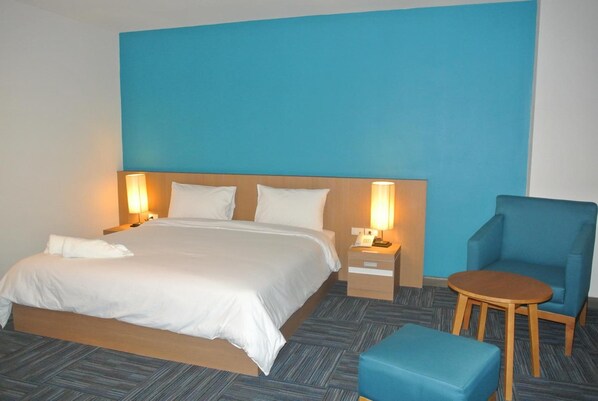 Minibar, desk, rollaway beds, free WiFi