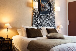 Décoration personnalisée, bureau, Wi-Fi gratuit