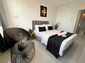 Free toiletries, hair dryer, bathrobes, slippers - Elis Boutique Hotel (Bat Yam)