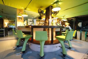 Bar (on property) - Momento Resort (Pattaya)