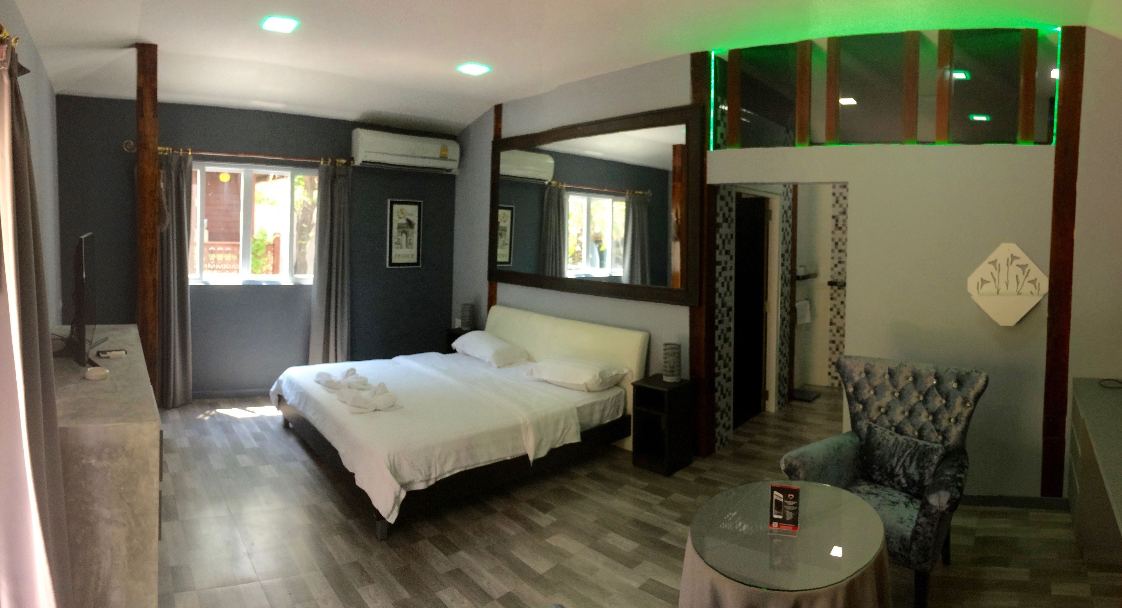 Photo - Momento Resort