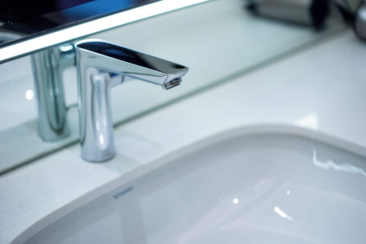 Executive Suite | Badezimmer | Dusche, Haartrockner, Hausschuhe, Bidet