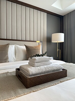 Minibar, in-room safe, individually decorated, desk - Harvest Hotel (Cabanatuan)