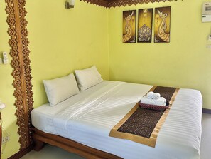 Dobbeltrom – superior (Pool Access) | Skrivebord, wi-fi (inkludert), sengetøy og rullestolvennlig