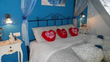 Desk, cots/infant beds, rollaway beds, free WiFi